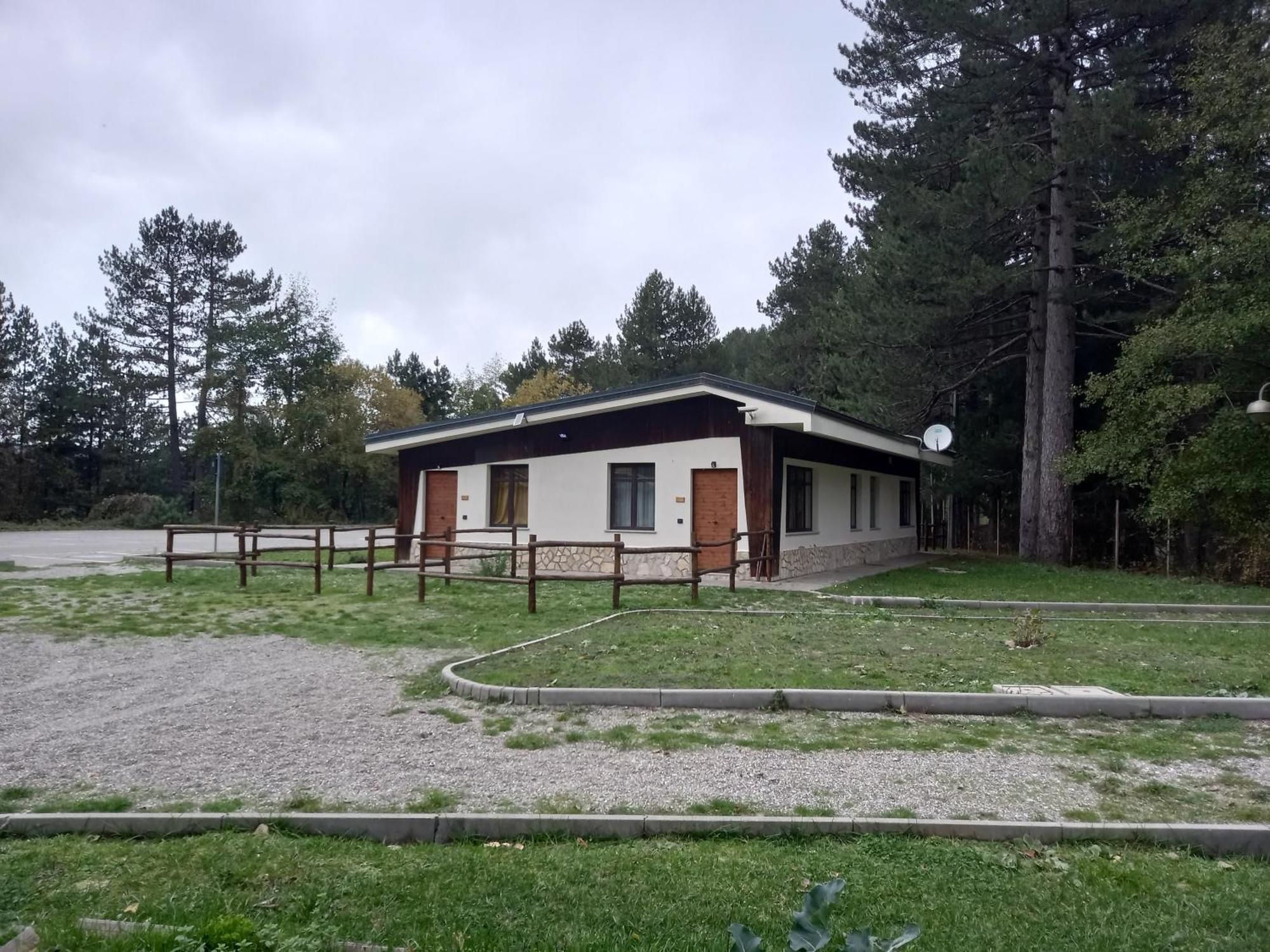 Chalet Lago Taverna  Exterior photo